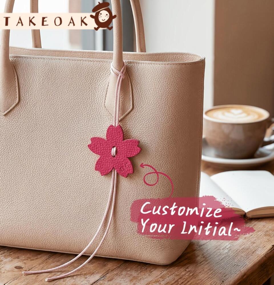 Travel Accessories Bag For Women - カスタムイニシャル入り桜柄バッグチャーム、カラフルなロープ付き、ハンドバッグ用パーソナライズされたモノグラム、カスタマイズされたキュートなタグ