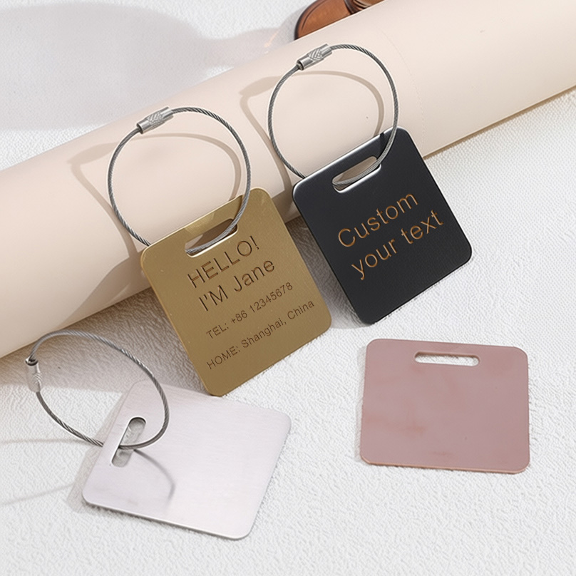 カスタム名入り荷物タグ レーザー彫刻ラベル 盗難防止旅行用品 - Travel Accessories Sale のレビューと価格