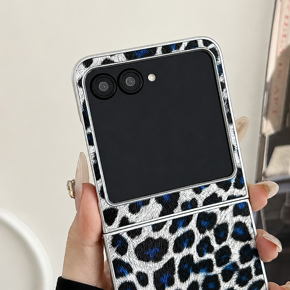 ヒョウ柄折りたたみフリップ電話ケース Motorola Ra - Travel Accessories Gifts のレビューと価格