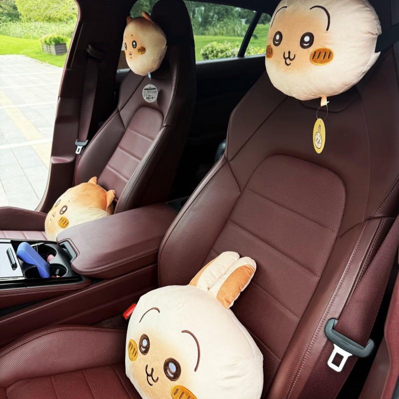 アニメちいかわカーシート枕ネックヘッドレストバッククッション - Travel Accessories Comfort のレビューと価格