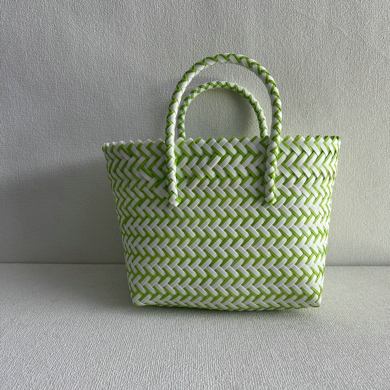 大容量手作り織バッグプラスチック織バスケット小さな正方形バッ - Travel Accessories Gift Basket のレビューと価格